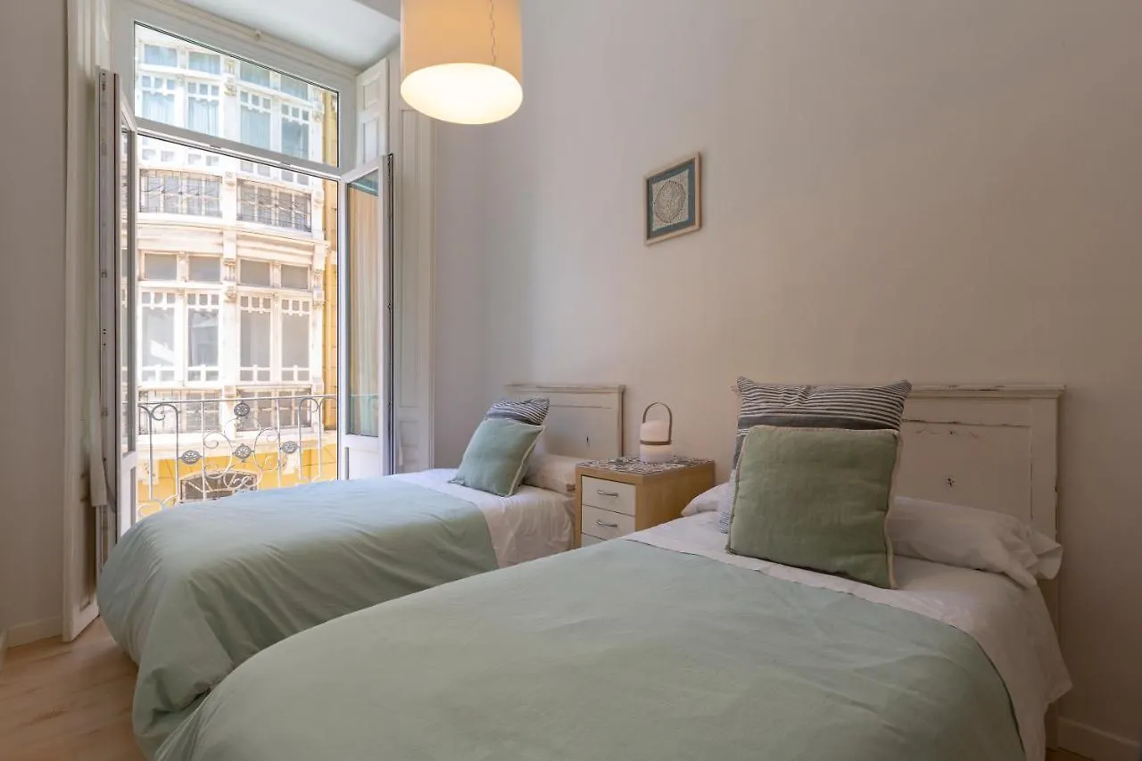 شقة Luminoso Apartamento De Dos Habitaciones Con Vistas A Las Catedral مالقة