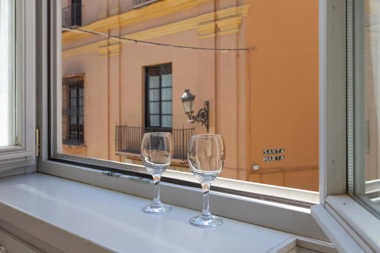 Luminoso Apartamento De Dos Habitaciones Con Vistas A Las Catedral مالقة 0*,