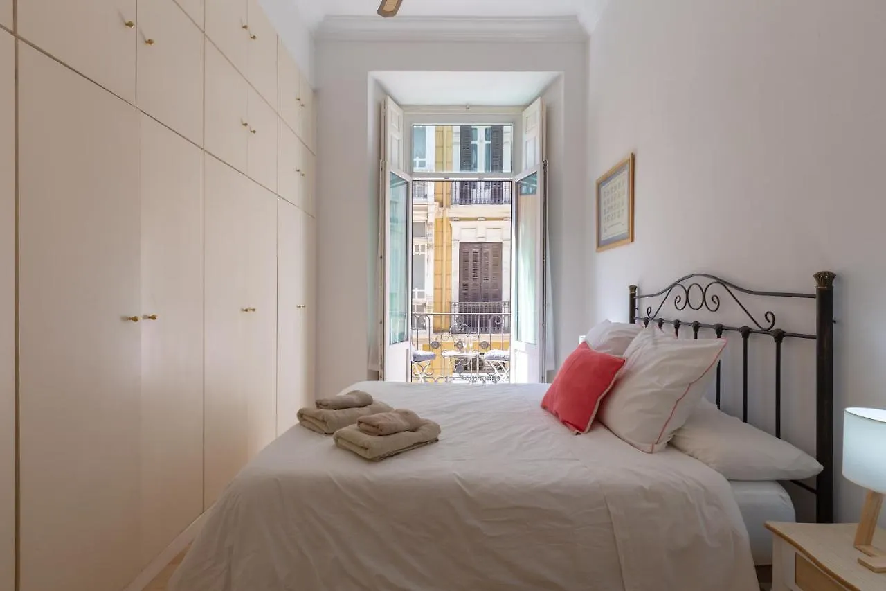 Luminoso Apartamento De Dos Habitaciones Con Vistas A Las Catedral Malaga